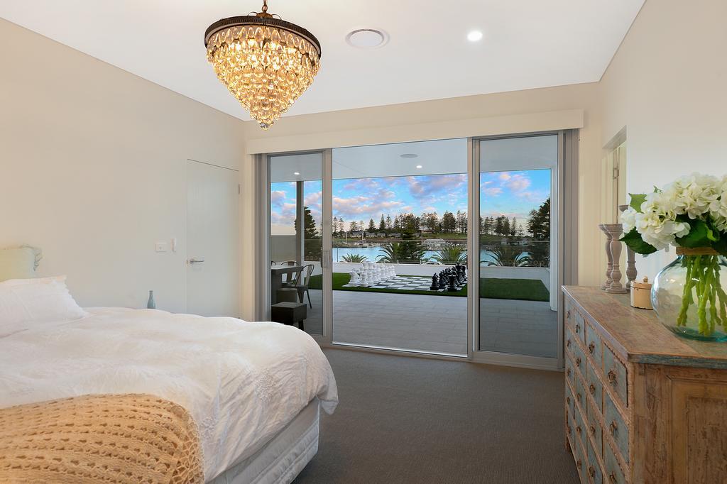 Апартаменты Belle Vue- Penthouse At Black Beach Киама Экстерьер фото